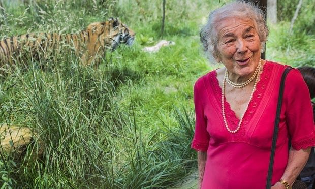 کتاب دیگری از نویسنده ۹۴ ساله