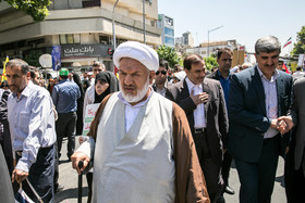 حضور حجت‌الاسلام رازینی در راهپیمایی روز قدس تهران