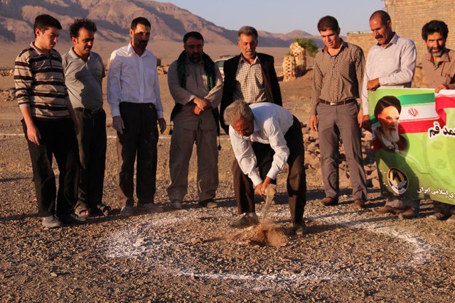 اردوی جهادی «جبهه جهادی منتظران خورشید» در یک روستای محروم
