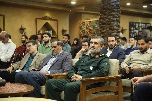 تقدیر برخی از شاعران به‌خاطر سیلی به داعش