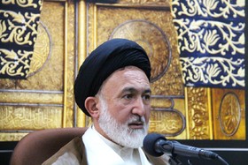 امام خمینی(ره) جلوتر از زمان حرکت می‌کرد