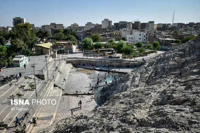 مترو در کاهش آب چشمه علی نقش دارد؟