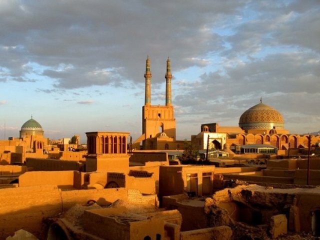 لزوم شناخت لایه‌های فرهنگی بافت تاریخی یزد در تدوین طرح‌ جامع حفاظت آن