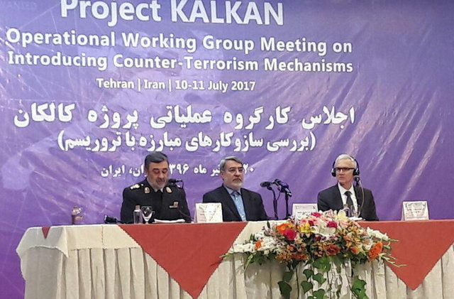 زدن انگ تروریسم به هر گروه سیاسی اسلامی فرصتی برای تروریست‌های واقعی ایجاد می کند