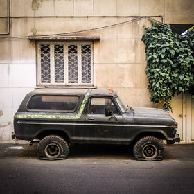 تهران - خیابان بهار - سال ۱۳۹۶
شورولت کی۵ بلیزر (Chevrolet K5 Blazer) خودرویی است که در سال‌های ۱۹۶۹ تا ۱۹۹۴در ایالات متحده آمریکا تولید شده‌است. 