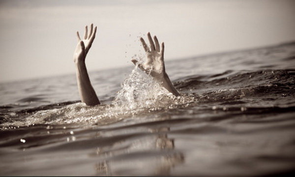 غرق شدن 2 نفر در استخر جمع‌آوری آب دانشگاه آزاد نجف آباد