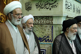 غبارروبی مضجع مطهر حضرت امام رضا (علیه‌السلام) با حضور مقام معظم رهبری