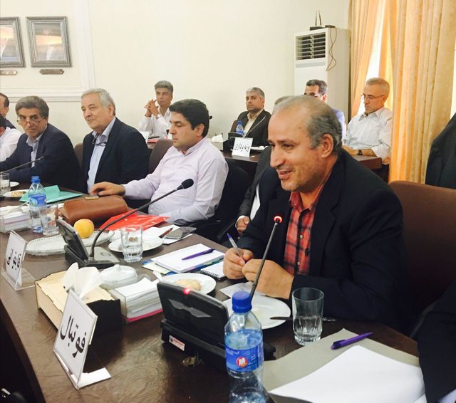 تاج: یکی بازی تیم‌های ملی را در تبریز برگزار می‌کنیم