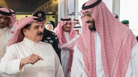 بحرین و عربستان همچنان کنار هم مقابل قطر