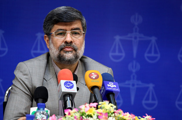 بخش اعظم فساد اداری ایران به خاطر تحریم‌ها است