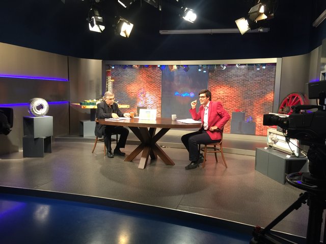 به تولید داخل اعتماد ندارند/ میان دانشگاه و صنعت فاصله افتاده/اراده‌ای برای پیشرفت نیست