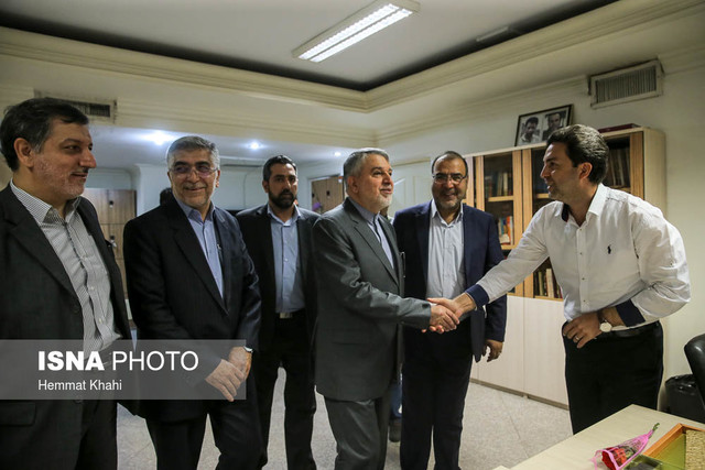 بازدید وزیر فرهنگ و ارشاد از خبرگزاری ایسنا به مناسبت روز خبرنگار