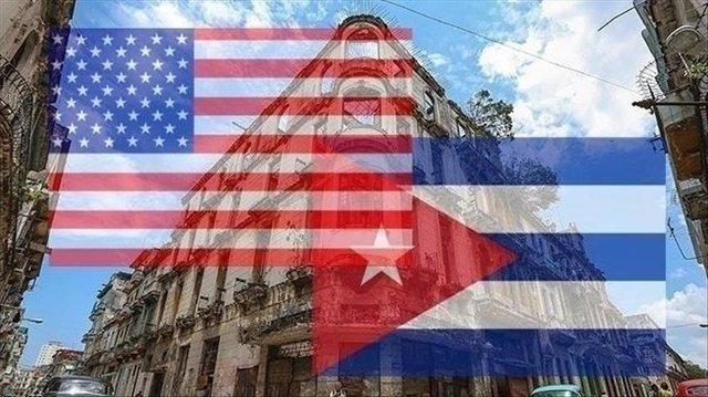 سفر سناتور آمریکایی به کوبا و دیدار با رئیس جمهور این کشور