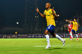 کمالوند: خروج شیمبا فشار زیادی به ما آورد