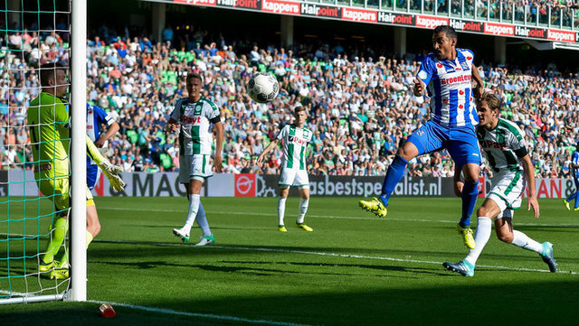 قوچان‌نژاد بهترین گلزن فوتبال هلند در سال ۲۰۱۷ 