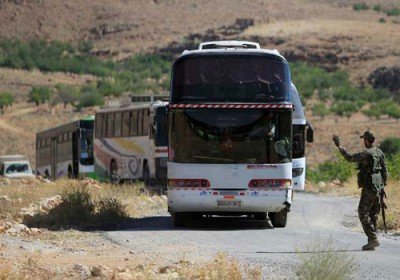 خروج اتوبوس‌های حامل عناصر "سرایا اهل الشام" از عرسال به مقصد سوریه