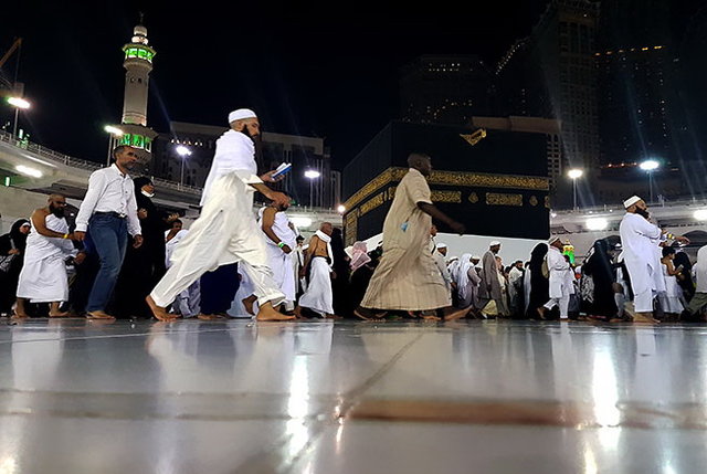 بازارگردی حاجی‌های ایرانی در عربستان کم می‌شود؟