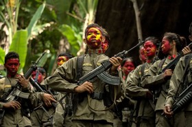 تلاش شورشیان کمونیست فیلیپین برای جذب نیروی جدید در میان جوانان