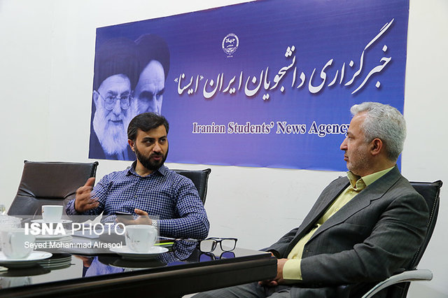 تربیت دانشجوی کارآفرین و مسئولیت‌پذیر، سیاست‌ اصلی دانشگاه علمی کاربردی است