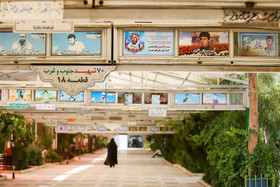 زیارت مزار شهید فرانسوی توسط پدر شهید پس از ۳۰ سال