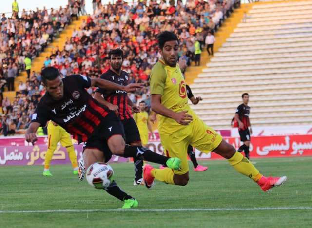 تک امتیاز ارزشمند نفت تهران در مشهد با گل دقیقه ۹۲