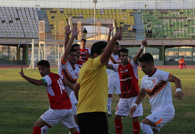 سهمیه صعود لیگ یک همان ۲ تیم باقی ماند