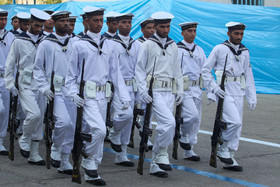 پهلو گرفت ناوگروه ۴۷ نیروی دریایی ارتش در بندرعباس 