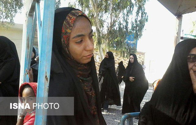 هم کلاسی یکی از دانش آموزان جانباخته در داراب: 
قرار بود به شیراز بروم، مادرم اجازه نداد