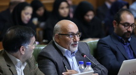 انتقاد عضو شورا از وضعیت نامناسب مزار شهدای ۱۶ آذر
