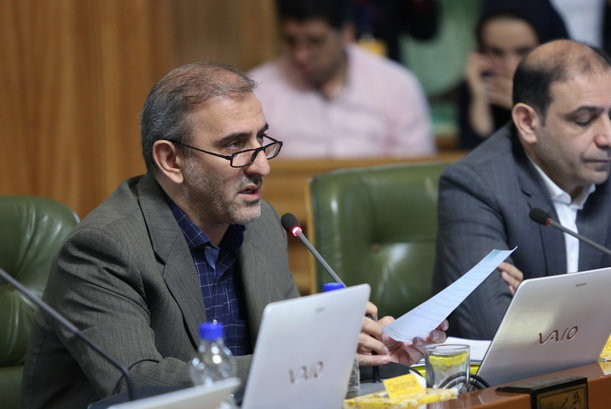 حبیب‌زاده: شورای شهری‌ها با رفتن "نجفی" مخالفند