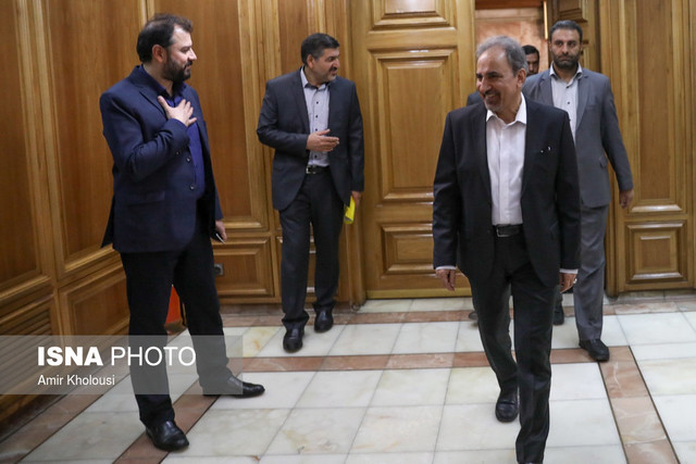 نجفی:سال 96سال سخت مالی برای شهرداری/فردا جلسه اتخاذ تصمیمات سال تحصیلی جدید با بطحائی