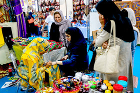 نمایشگاه سراسری صنایع دستی در همدان