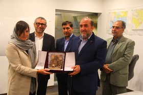 بازدید رییس موزه لیون فرانسه از موزه انقلاب اسلامی و دفاع مقدس