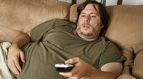 ارتباط تماشای طولانی تلویزیون با سرطان روده در مردان