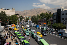 نمایی از شرق خیابان شهرداری به سمت میدان تجریش . 
