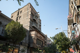 توضیحات شهرداری در مورد تخریب سردر سه سینمای قدیمی