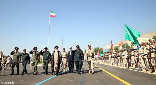 برگزاری مراسم دانش‌آموختگی دانشجویان دانشگاه علوم انتظامی با حضور فرمانده کل قوا