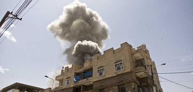 کشته و زخمی شدن اعضای یک خانواده در حمله ائتلاف عربی به الحدیده یمن