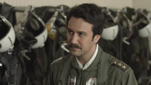 پخش سریال دفاع مقدسی «پرواز در ارتفاع صفر» با بازی شاهرخ استخری