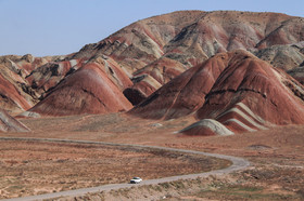 ایران زیباست؛ کوه‌های رنگی ماهنشان زنجان