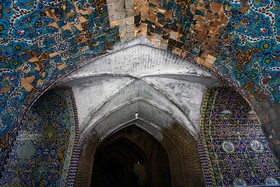'' مسجد سید '' در قفس