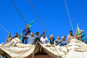 برپایی چادر عزاداری محرم در روستای ده زیار - کرمان