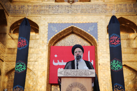 مراسم تعویض پرچم گنبد حرم رضوی در آغاز ماه محرم