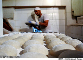 زنگ خطر تجمع در برخی نانوایی‌های یزد و تهدید سلامت مردم