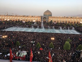 میدان امام اصفهان شهید حججی را در آغوش گرفت