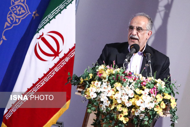 ماندگاری دلار بالای ۴۰۰۰ تومان صحت ندارد ماندگاری دلار بالای ۴۰۰۰ تومان صحت ندارد
