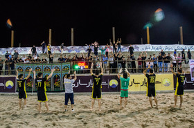 دیدار تیم‌های فوتبال ساحلی شهریار ساری و ملوان بندر گز