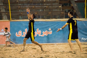 دیدار تیم‌های فوتبال ساحلی شهریار ساری و ملوان بندر گز