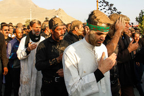 آیین سنتی عزاداری ظهر عاشورا در شهرستان ''بن'' استان چهارمحال و بختیاری