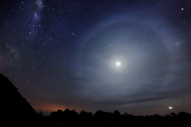نورافشانی آسمان شب با اولین ستاره مصنوعی